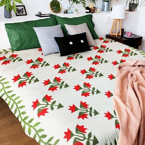 Hand Applique Carolina Lily FINISHED QUILT – Elegant Design