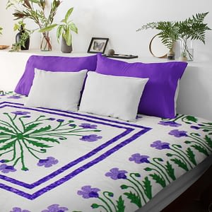 Purple Poppy Field Medallion FINISHED QUILT Queen size – Incredible Borders