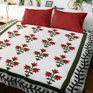 Hand Applique Carolina Lily FINISHED QUILT, Elegant Christmas Design – Queen