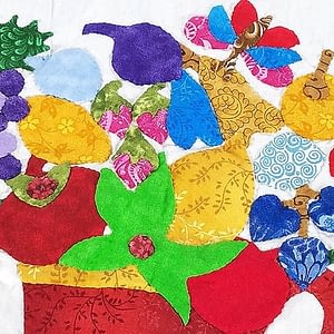 Hand applique Floral Fruit Basket WALL QUILT TOP – Beautiful small details