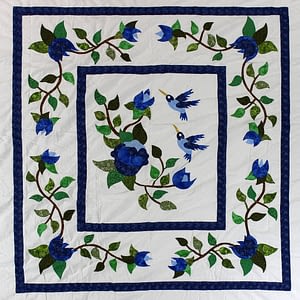 Very Nice Hand Applique Large floral medallion QUILT TOP – Unique Playful border